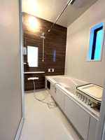 浴室:1坪の浴室♪一日の疲れを癒すための心地よいバスタイムを演出する浴室はゆとりあるサイズを採用。
