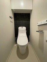トイレ:温水洗浄便座付きのトイレです。