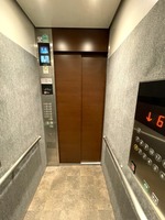 その他共有部:エレベーターは2基あります。部屋の位置によって使うので利用時は乗り口の確認をお願い致します。
